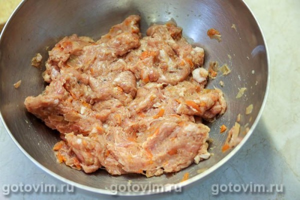 Мясные рулетики из фарша с рисом и яйцом Мясные рулетики из фарша с рисом и яйцом