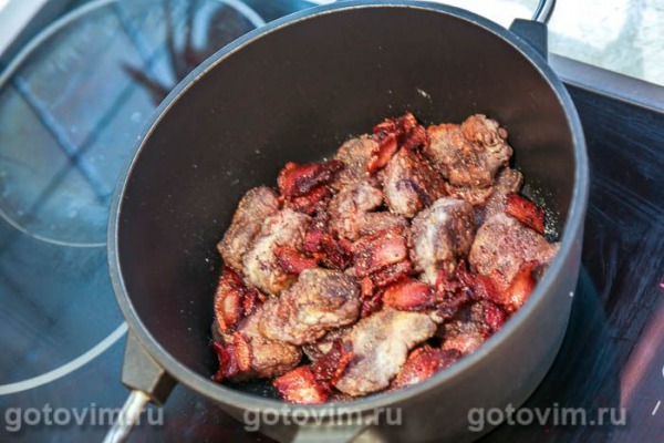 Говядина по-бургундски (Boeuf bourguignon) Говядина по-бургундски (Boeuf bourguignon)