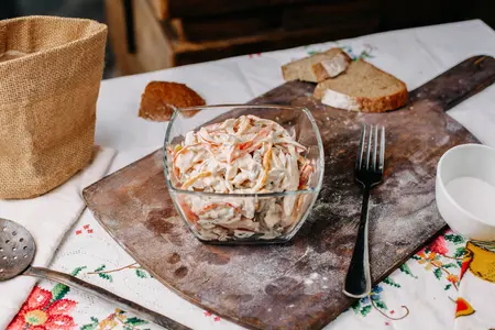 Салат из капусты с яблоками post thumbnail image