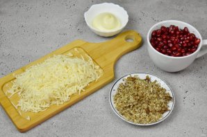 Салат с гранатом