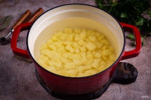 Суп с рыбными консервами