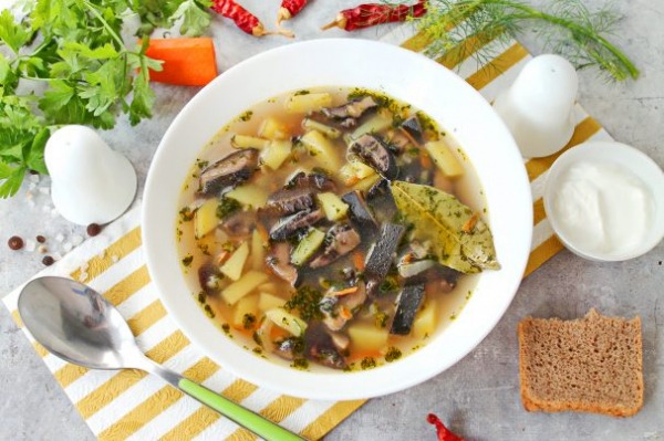 Суп с груздями post thumbnail image