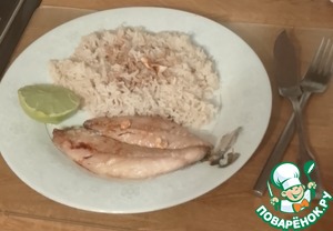 Скумбрия с рисом по-тайски