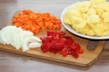 Свинина в горшочках с молочным соусом Свинина в горшочках с молочным соусом