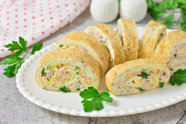 Рулет с ветчиной post thumbnail image