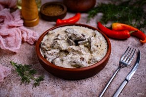 Печень говяжья в сметане