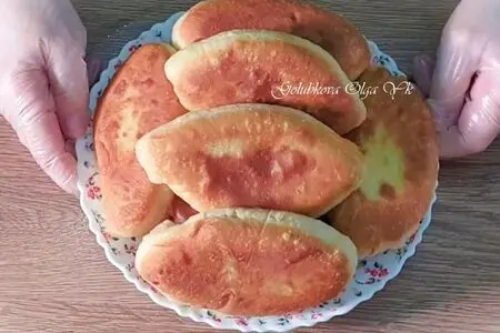 Пирожки на кефире с яблочной начинкой Пирожки на кефире с яблочной начинкой