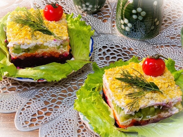 Салат со свеклой и сыром