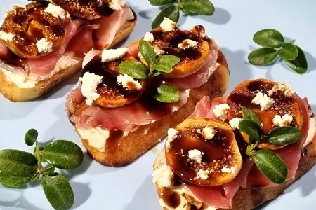 Брускетты с инжыром post thumbnail image