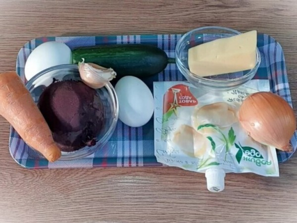 Салат со свеклой и сыром