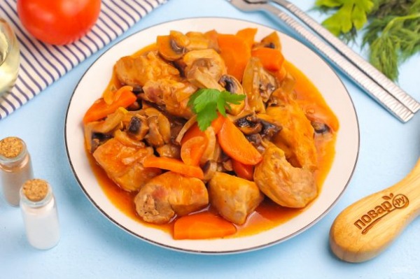 Тушеное мясо с грибами post thumbnail image