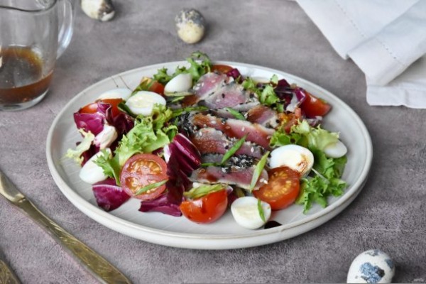 Теплый салат с тунцом post thumbnail image