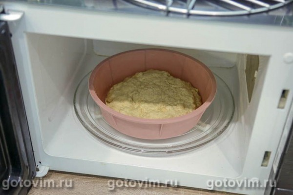 Десерт порционный с бисквитом и заварным кремом (Трайфл)