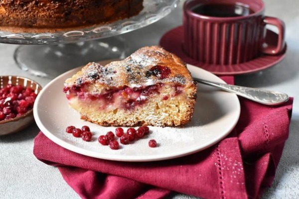 Открытый пирог с брусникой post thumbnail image