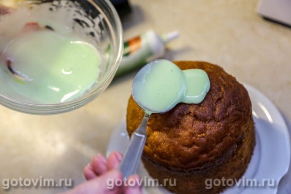 Кулич «Весенний» с изюмом