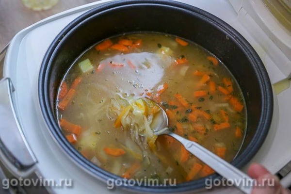 Щи с квашеной капустой в мультиварке