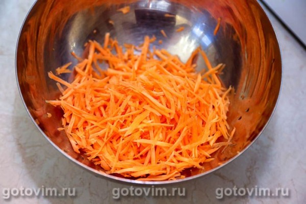 Куриные окорочка с перцем и томатами
