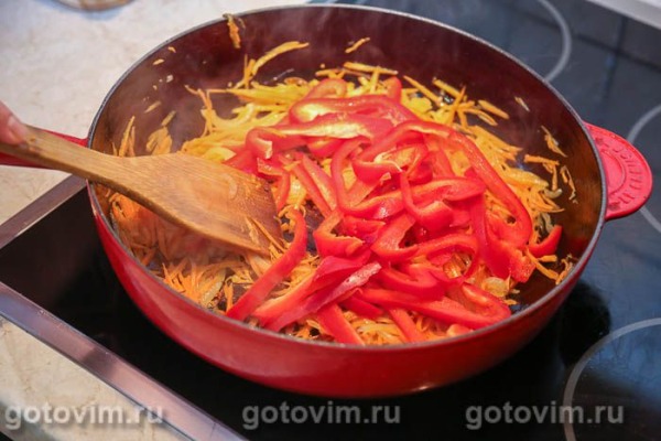 Куриные окорочка с перцем и томатами