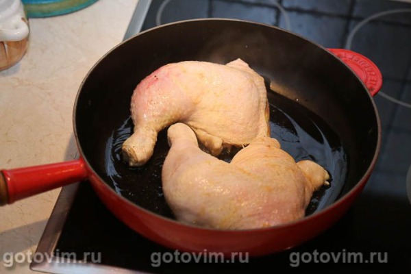 Куриные окорочка с перцем и томатами