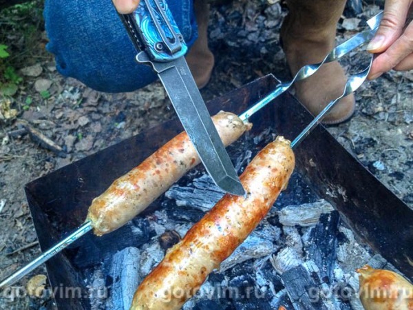 Купаты на мангале (шашлык из колбасок для жарки)