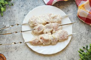 Вкусный шашлык из курицы