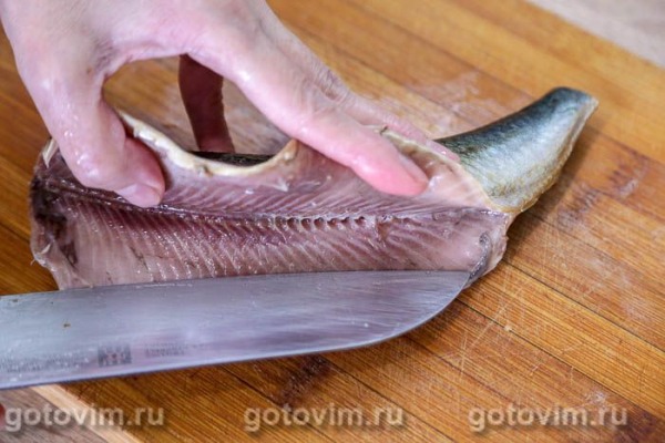 Жареная сельдь с беконом и луком в микроволновке