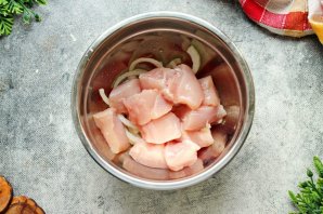 Вкусный шашлык из курицы