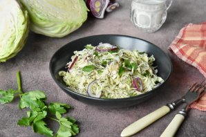 "Коулслоу" с маком
