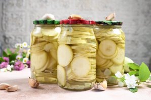Салат с кабачками на зиму