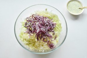 "Коулслоу" с маком
