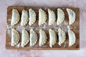 Пельмени с крапивой