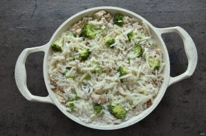 Рисовая запеканка с брокколи