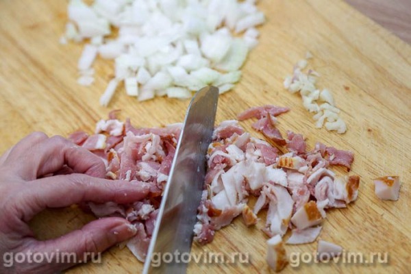 Рыбный суп с креветками и беконом в мультиварке