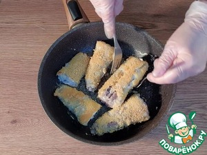 Минтай запечённый под грибным соусом