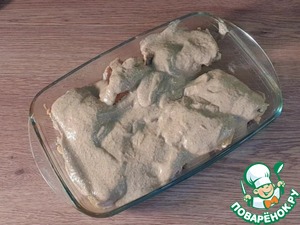 Минтай запечённый под грибным соусом