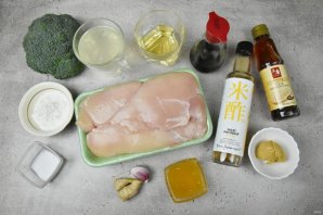 Курица с брокколи в соусе терияки