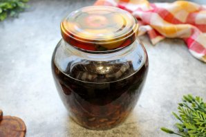 Настойка самогона на грецких орехах