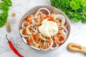 Шашлык из курицы в майонезе