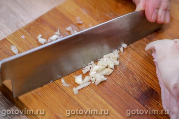 Рулька с жареными лисичками в мультиварке