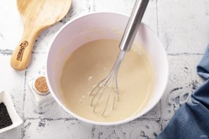 Пирог с консервированной сайрой