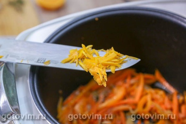 Отбивная из свинины с горчицей, мандаринами и гарниром в мультиварке