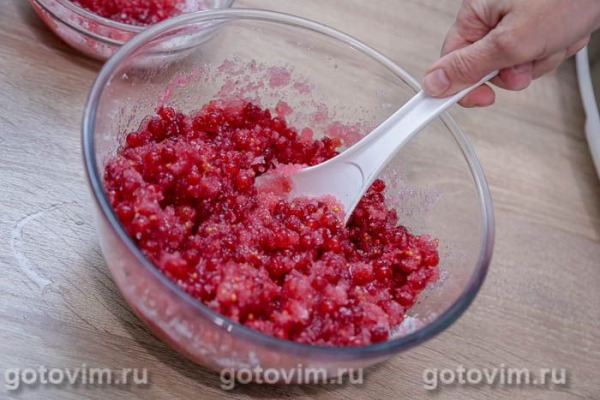 Варенье из красной смородины с малиной в микроволновке