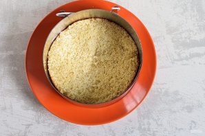 Сметанный торт с клубникой