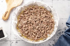 Пирог с консервированной сайрой