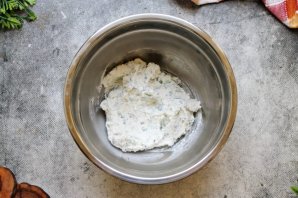 Пирожки с творогом и мятой