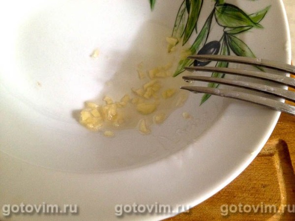 Овощной салат с сыром страчателла